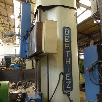 12 - Lathe - Vertical BERTHIEZ BM 225 -