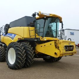 2013 NEW HOLLAND CR8090 COMBINE 2660487 USED
