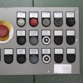 Double reel with feed