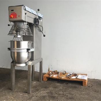 Bear AR40 Planetary mixer