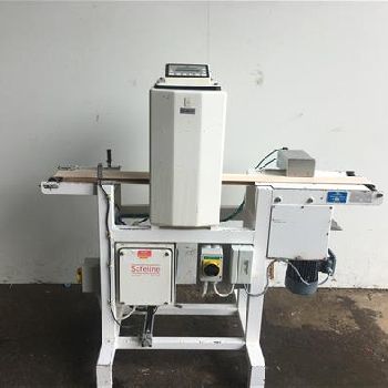 Safeline metal detector