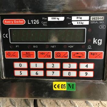 Avery Berkel L126 Stainless platform scale