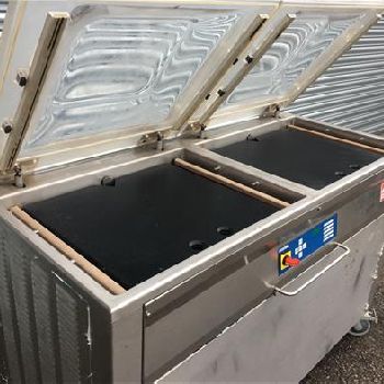 Komet Plusvac 25 twin chamber vacuum packer