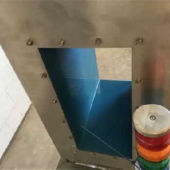 Loma IQ3 Metal detector