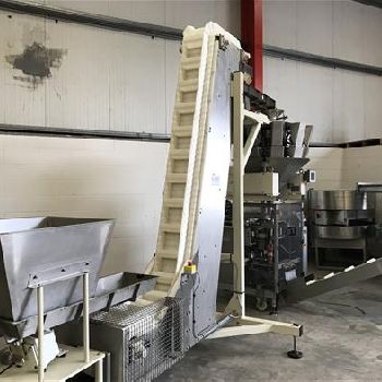 Yamato ADW-510 ACC multihead weigher and bagging line