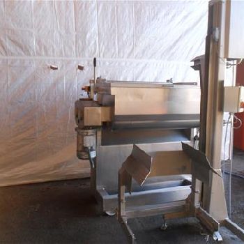 Velati Mixer300 twin shaft paddle mixer and tote bin hoist