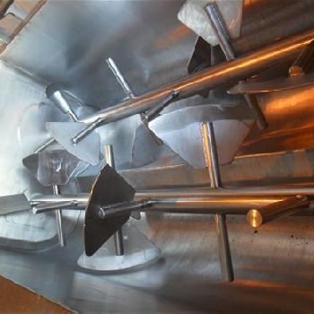 Velati Mixer300 twin shaft paddle mixer and tote bin hoist