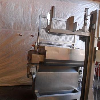 Velati Mixer300 twin shaft paddle mixer and tote bin hoist