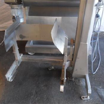 Velati Mixer300 twin shaft paddle mixer and tote bin hoist