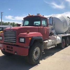 1999 MACK RD600