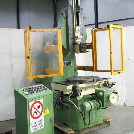 Slotting machine Cabe 450ST