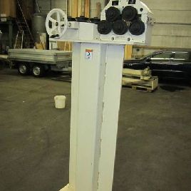 Roller straightening apparatus