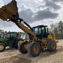 Chargeuse sur pneus Caterpillar 930H 2008