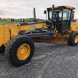 2009 John Deere 772D Автогрейдер