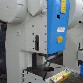 Eccentric punching press