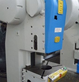 Eccentric punching press