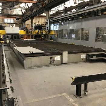 Portal cutting machine