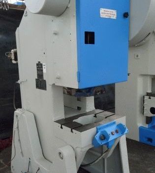 Eccentric punching press