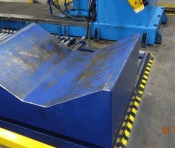 Expansion mandrel reel with lifter