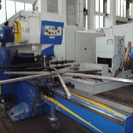 Copy punching machine