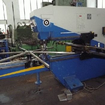 Copy punching machine